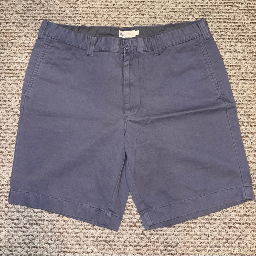 Men’s J. Crew Dark Gray Gramercy Khaki Shorts EUC size 36